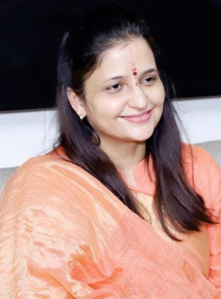 मोनिका रानी को बहराइच का जिलाधिकारी बनाया