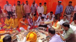 पूजन के पश्चात संभाली कमान