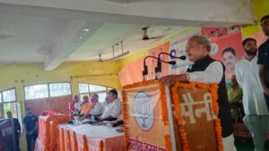मोर्चा कार्यकर्ता पार्टी के अग्रिम पंक्ति के योद्धा, 2024 की करें तैयारी: नरेन्द्र सिंह तोमर