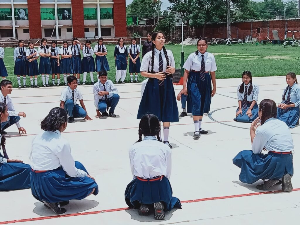 बच्चों ने प्लास्टिक फ्री शहर का लिया संकल्प