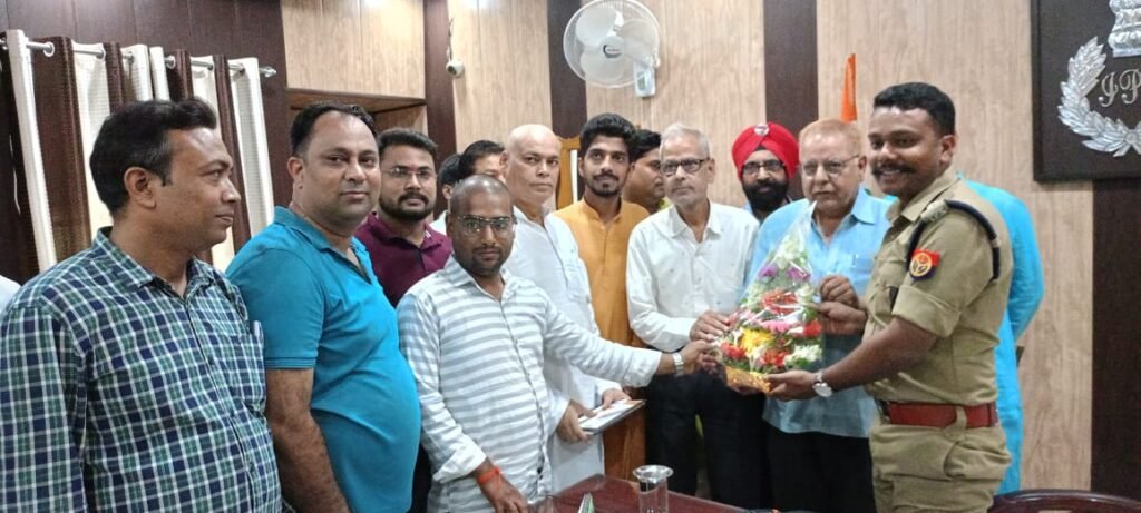 नवागत पुलिस अधीक्षक से व्यापारियों ने किया मुलाकात