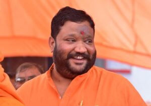 बलरामपुर चेयरमैन पर कई धाराओं के साथ मुकदमा दर्ज