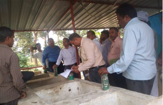 अधिकारी उड़ा रहे सरकारी नीति की धज्जियां...