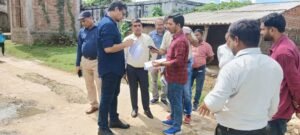 ग्राम पंचायत नन्हुवापुर में कम्पोजिट विद्यालय का औचक निरीक्षण