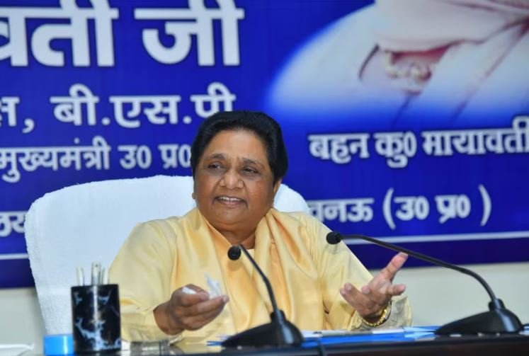 मायावती बोलीं :लोकसभा चुनाव अकेले दम पर लड़ने का फैसला अटल
