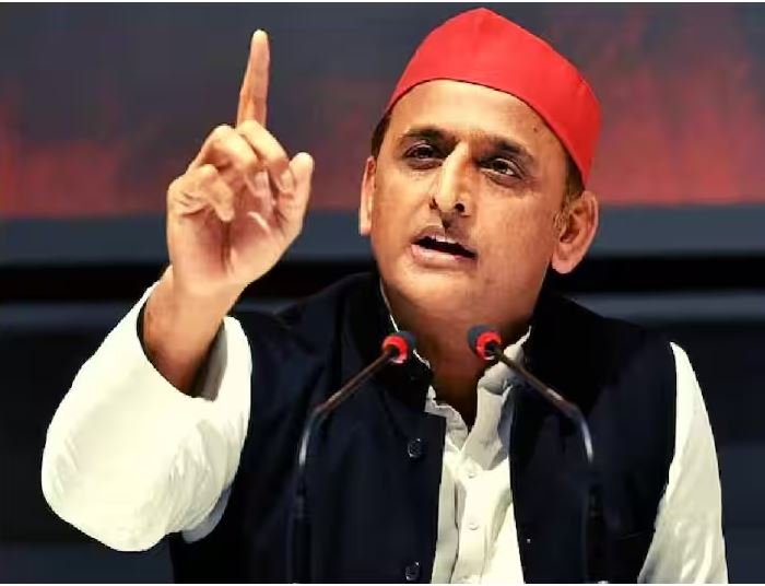 अखिलेश यादव का फूटा गुस्सा