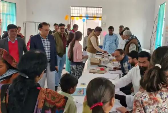 स्वास्थ्य मेले का किया निरीक्षण