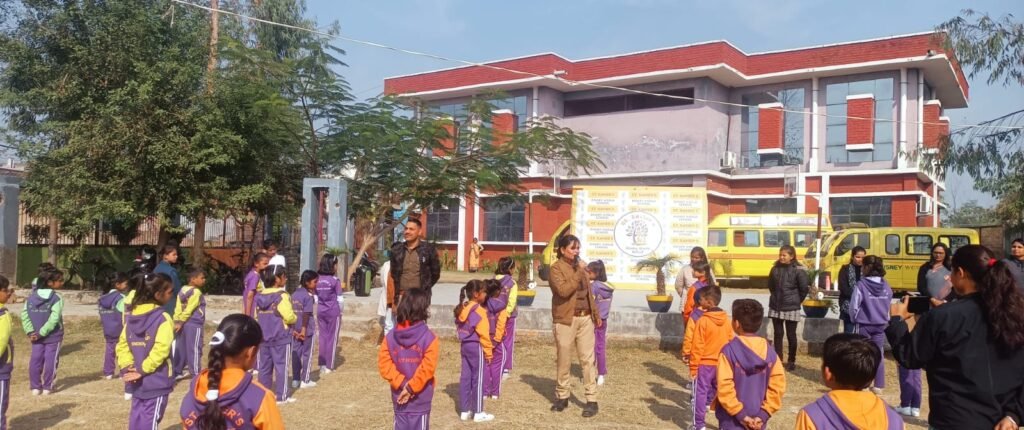 अपराध को रोकने के लिए महत्वपूर्ण जानकारी दी