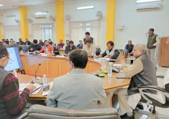 लापरवाह कार्यदायी संस्थाओं को ब्लैक लिस्ट करने का निर्देश