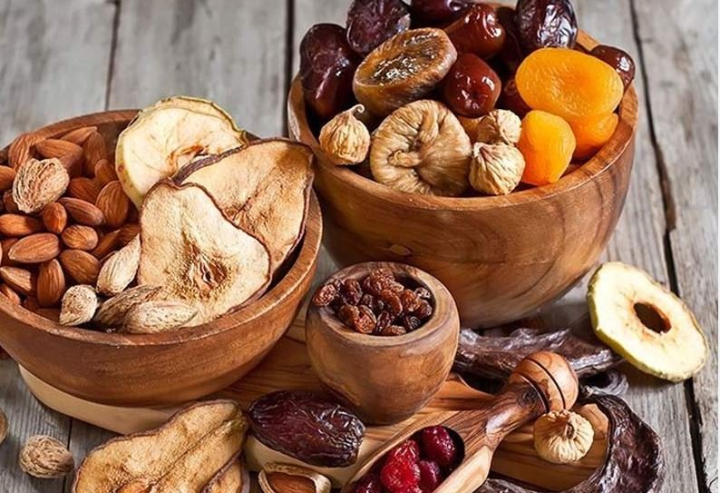 सर्दियों में बच्चों के लिए बेहद फायदेमंद हैं ये ड्राई फ्रूट्स