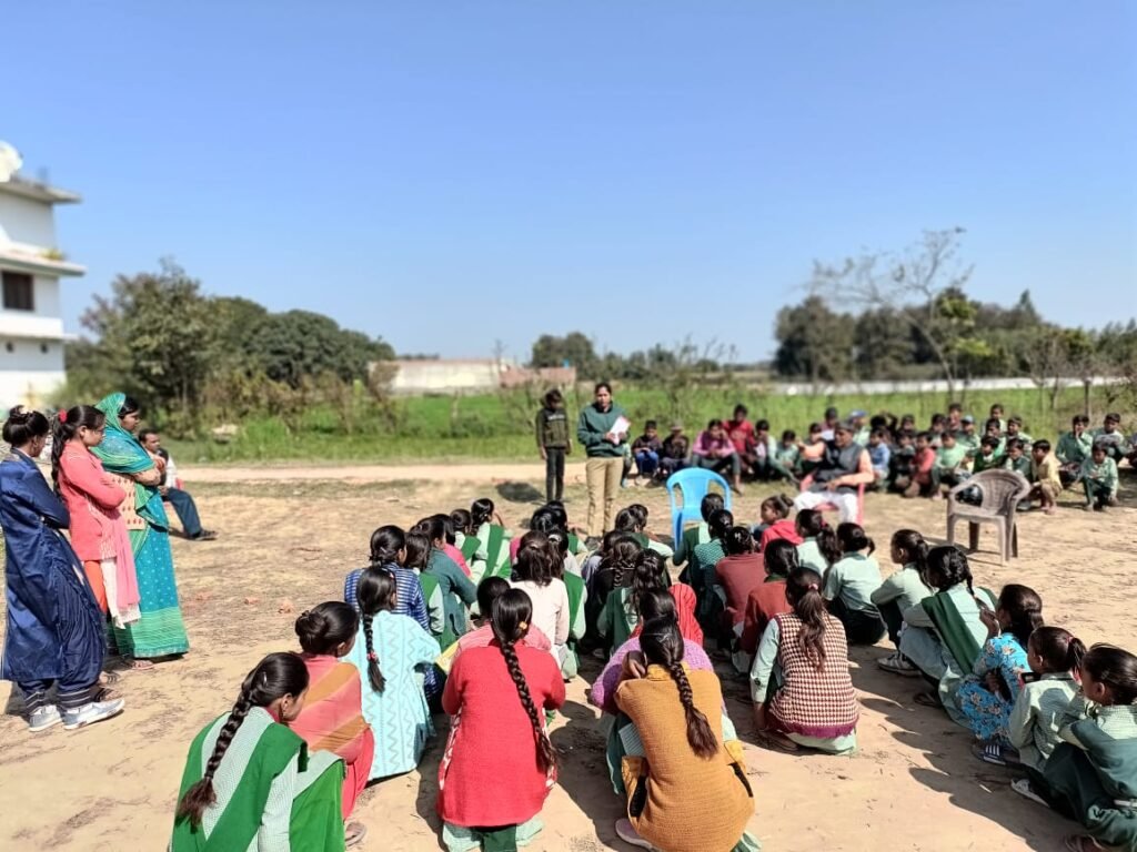 योजनाओं के प्रति किया गया जागरूक
