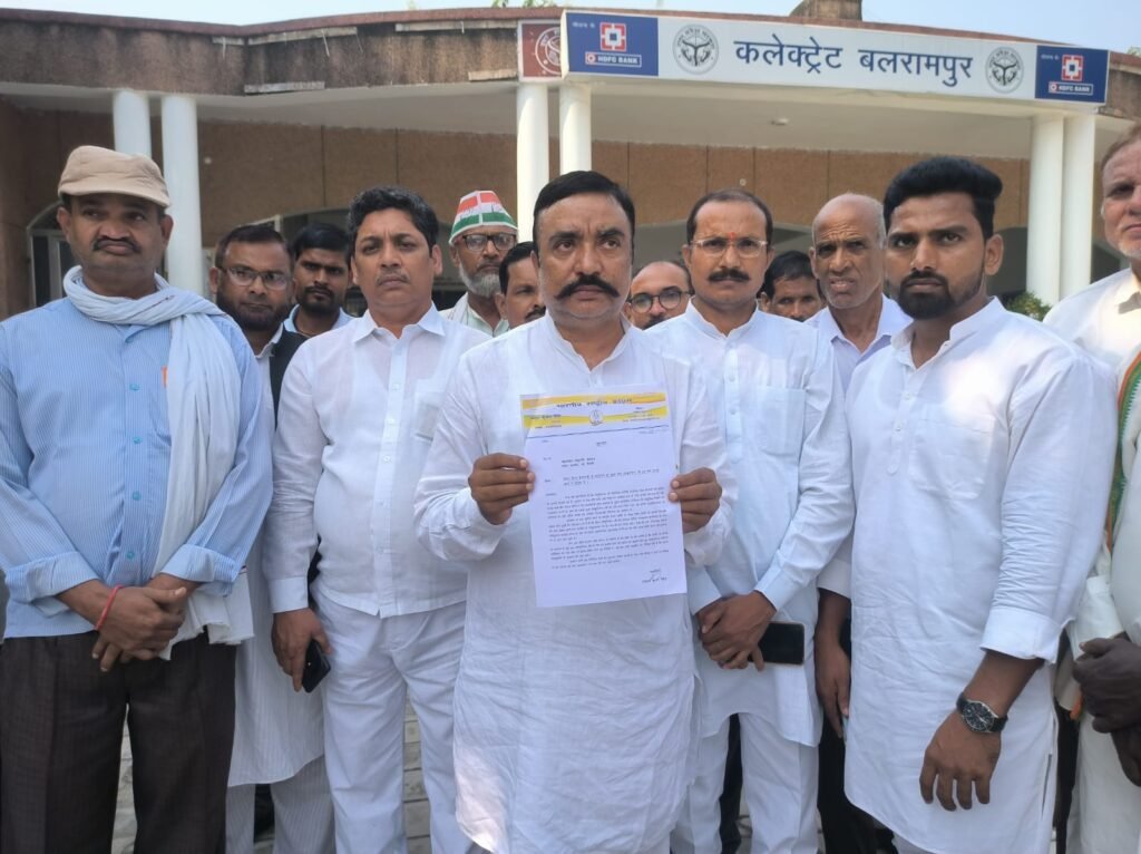 राष्ट्रपति को सौंपा ज्ञापन