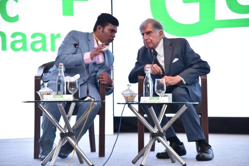 थिएल फैलोशिप और टाटा का समर्थन