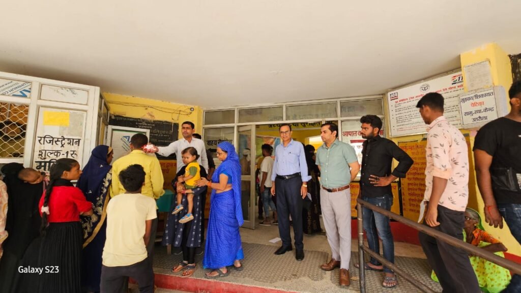 सीएमओ ने सामुदायिक स्वास्थ्य केंद्र का किया निरीक्षण