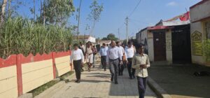 डीएम ने ‘मां पाटेश्वरी सिटी विला’ कॉलोनी का किया निरीक्षण,
