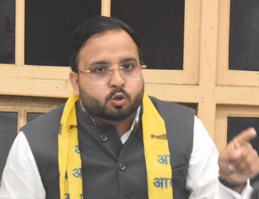 योगी सरकार की भर्ती प्रक्रिया में महाघोटाला